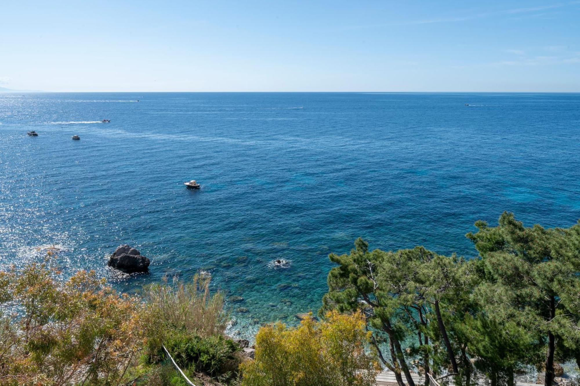 Camping Villaggio Nettuno Nerano Bagian luar foto